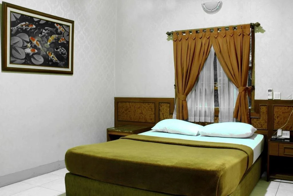 Hotel Sepuluh Lingkar Selatan