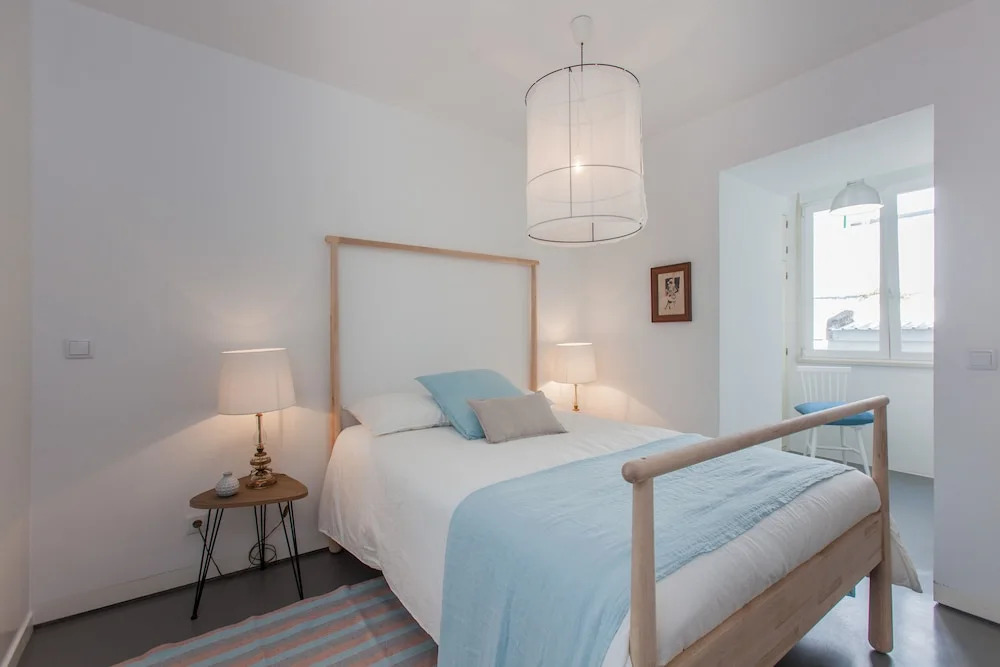 Renovated Apartment w/ Private Courtyard, By TimeCooler