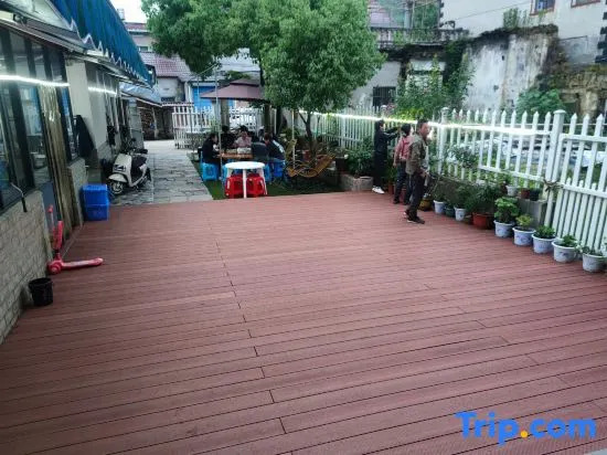 Qingjing Hostel