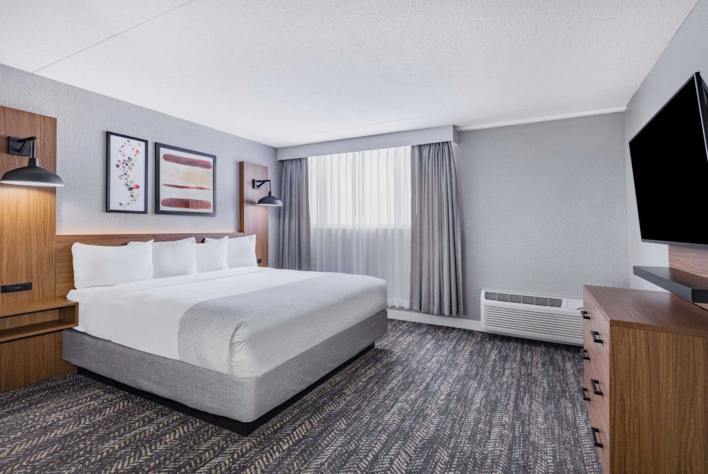 Hawthorn Extended Stay by Wyndham Wichita Airport