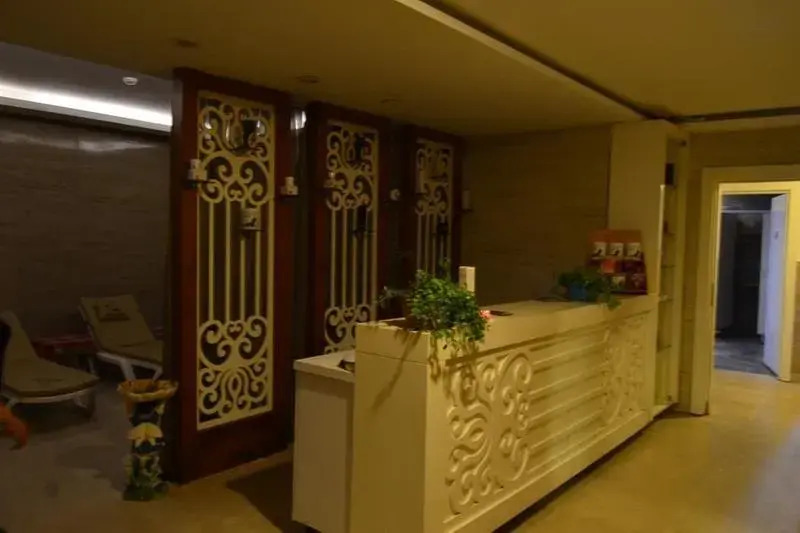 Orcas Imperial Palace