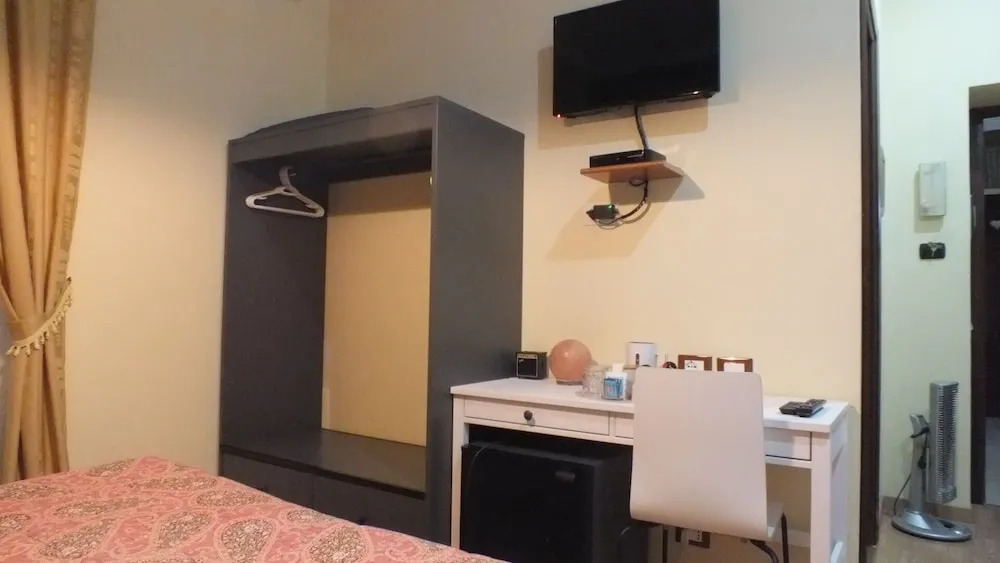 Guest House 64