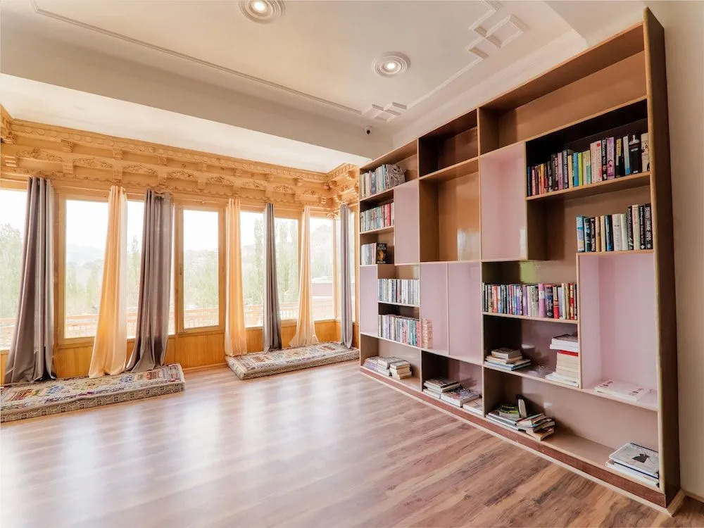 Oyo 38068 Sankar Residency