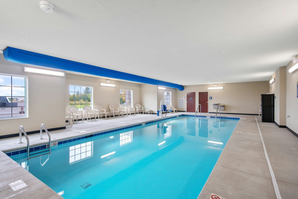 Cobblestone Hotel & Suites - Austin