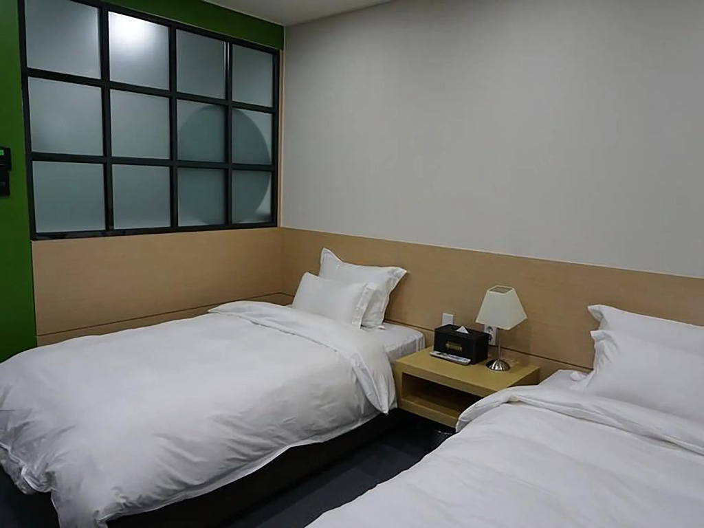 H Avenue Hotel Sangmu Branch
