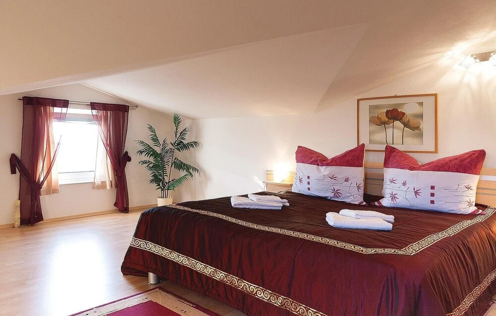 Nice Apartment in Pula With 4 Bedrooms and Wifi