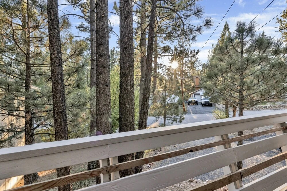 2190-fox & Bears Retreat 4 Bedroom Home by RedAwning