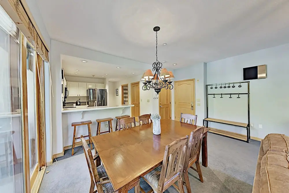 74cresrd 2 Bedroom Condo