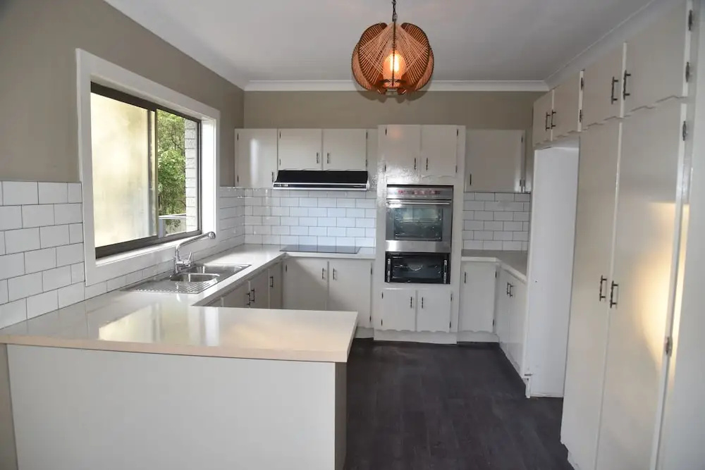Warrawong holiday big home