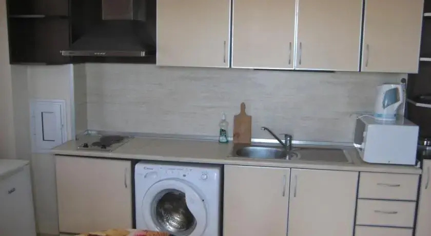 Tashevi Apartments