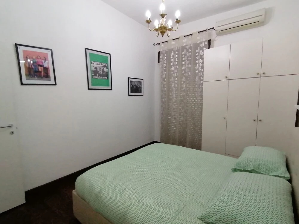 C-Side home & music