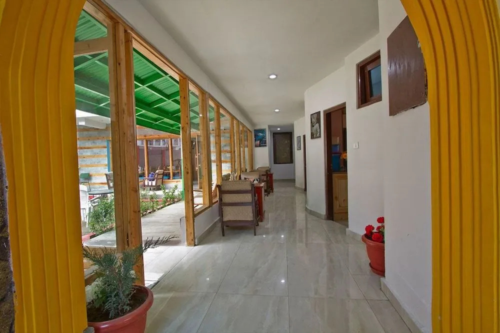 Hotel Monal