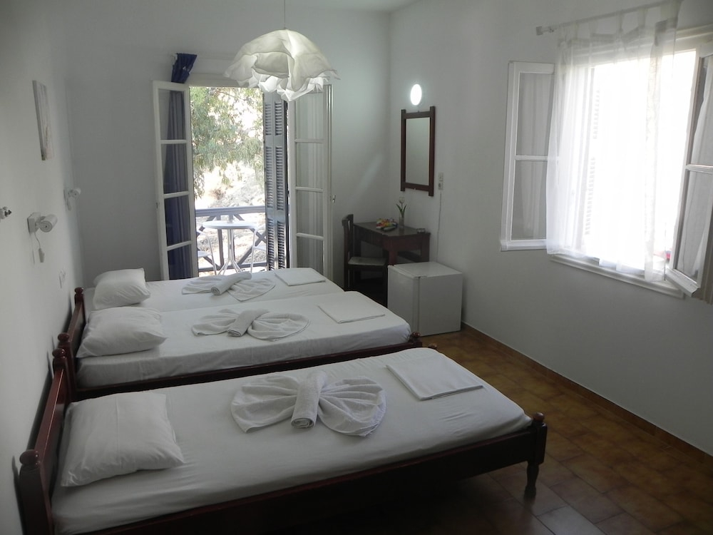 Nefeli rooms Ios