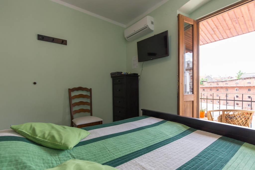 Hostel Kvarner-Rooms with private bathrooms& Dorms