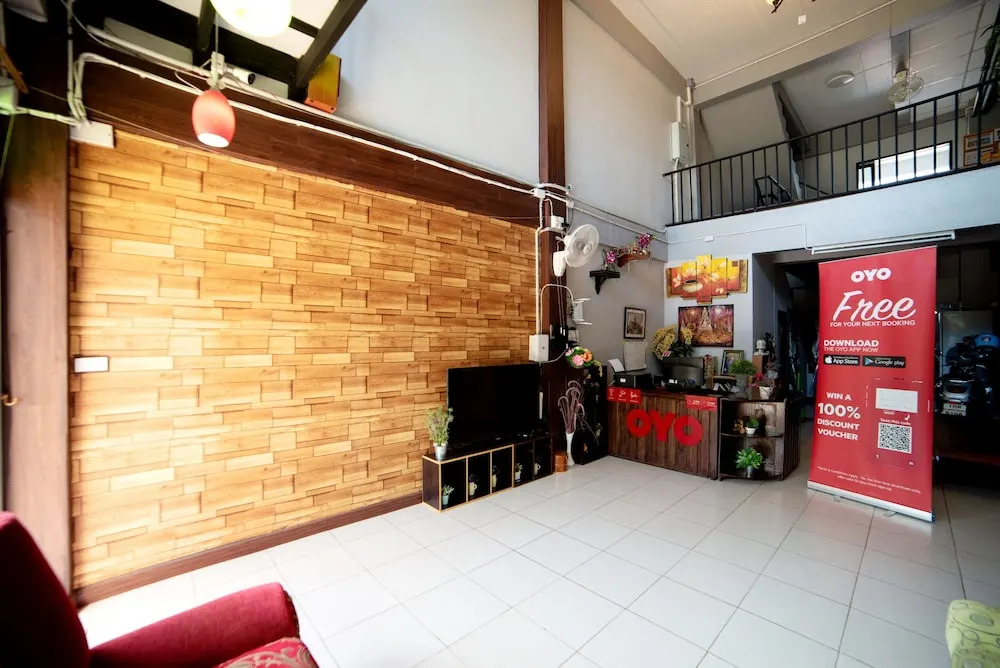 OYO 465 Krung Kao Traveller Lodge