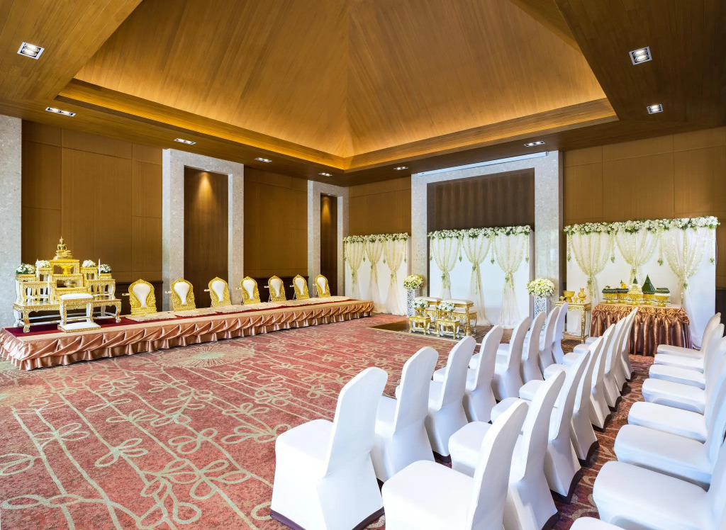 Sheraton Hua Hin Resort And Spa Hotel