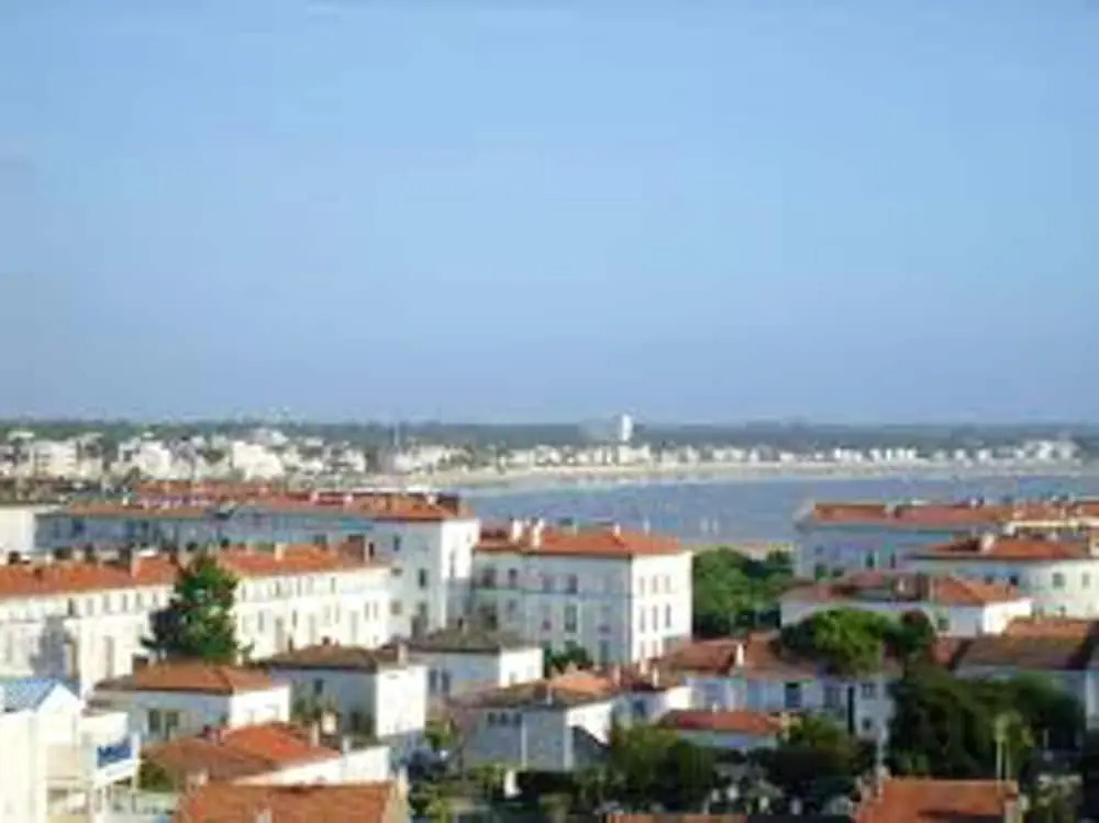 Apartment With one Bedroom in Semussac, With Enclosed Garden - 4 km From the Beach
