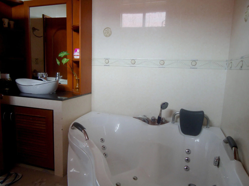 Ngamta Hotel
