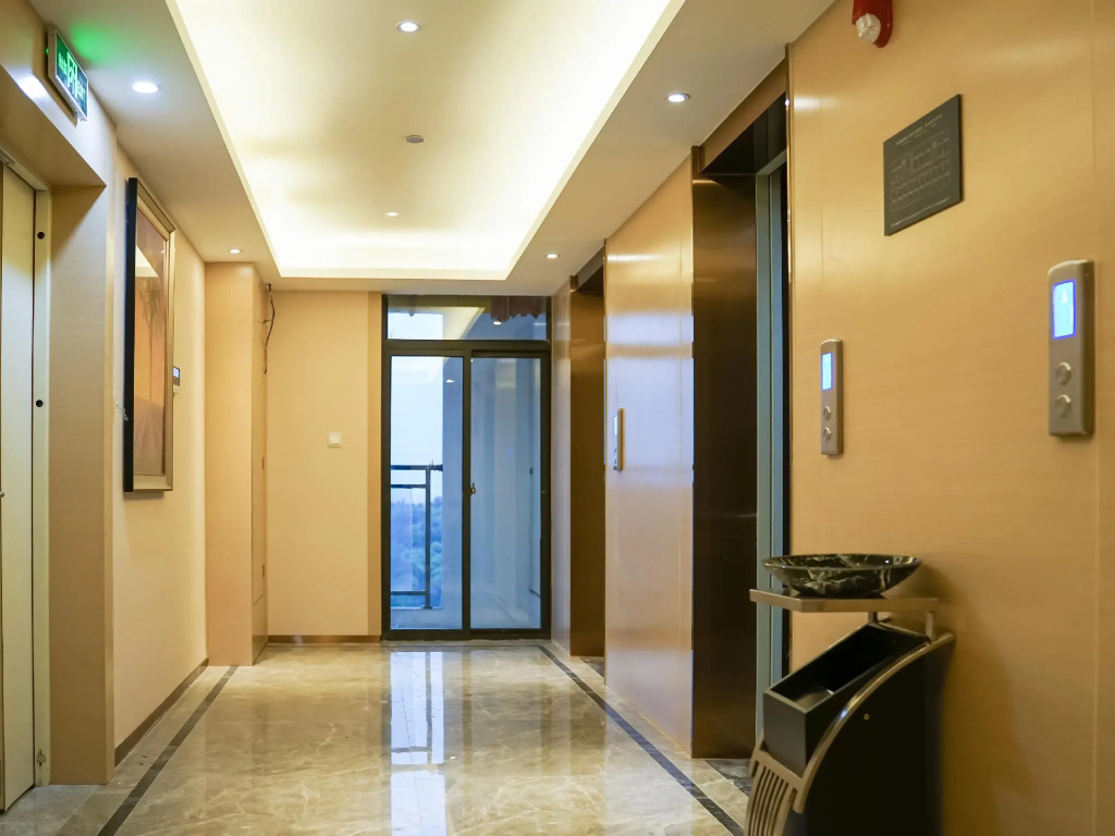 Lavande Hotels· Jingmen Xingqiu Shijiecheng