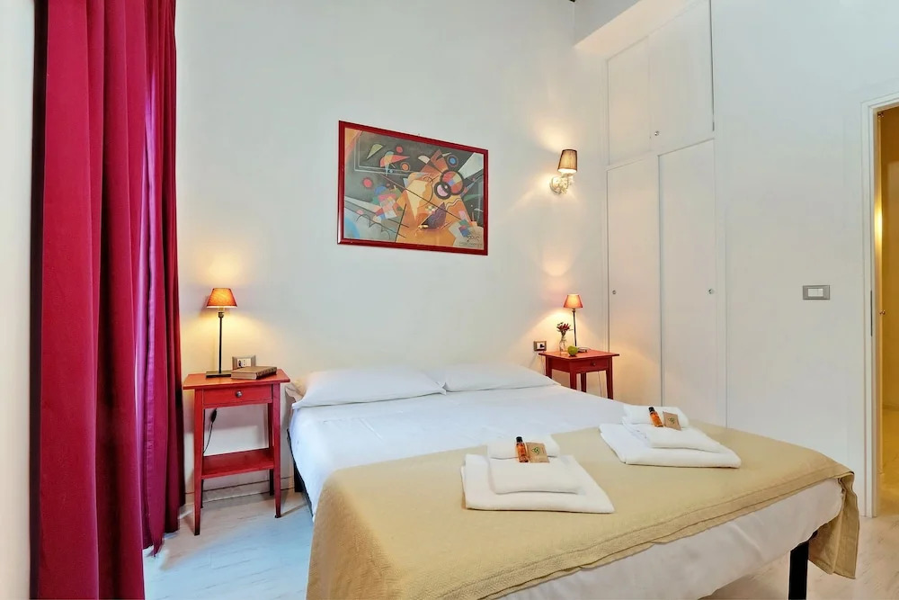Rome Accommodation - Campo de Fiori II