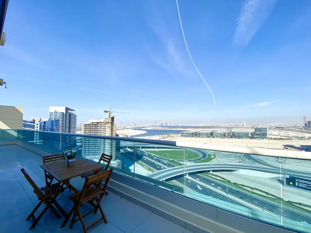 Luxe Apt with Panoramic Views and Terrace