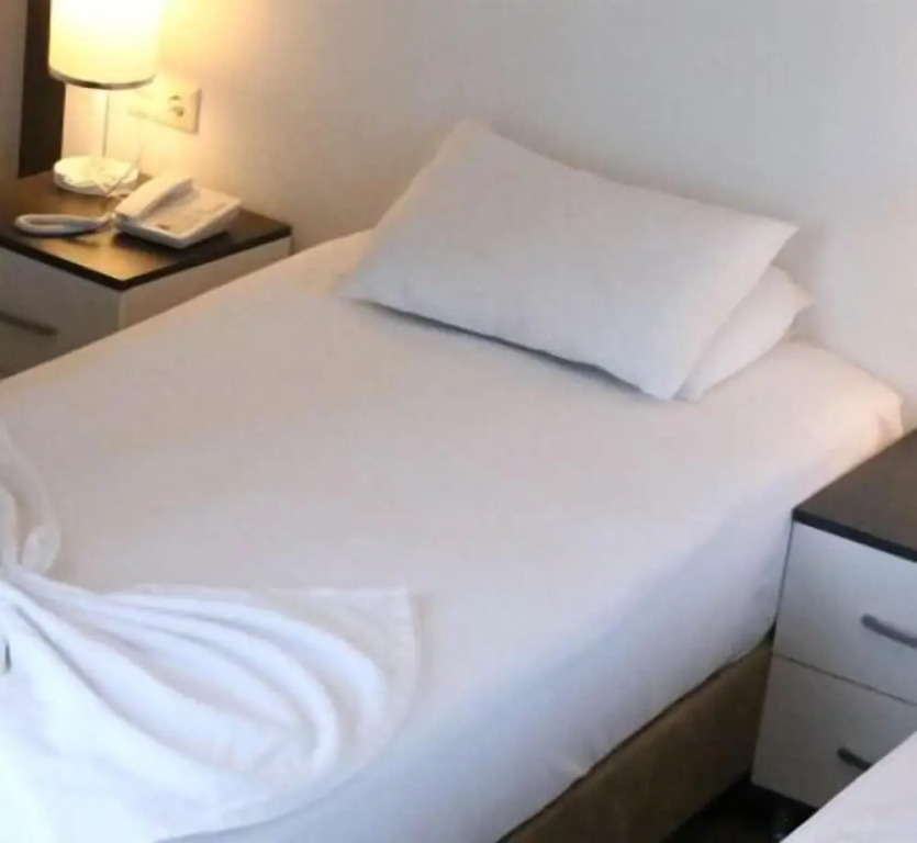 Eva Otel