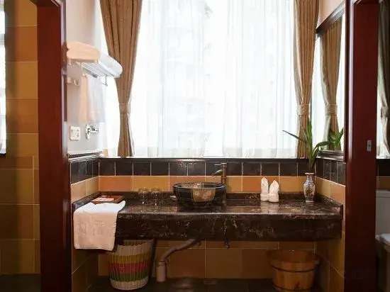 Longzhou Hotel (Chongqing Daping Times Tianjie)