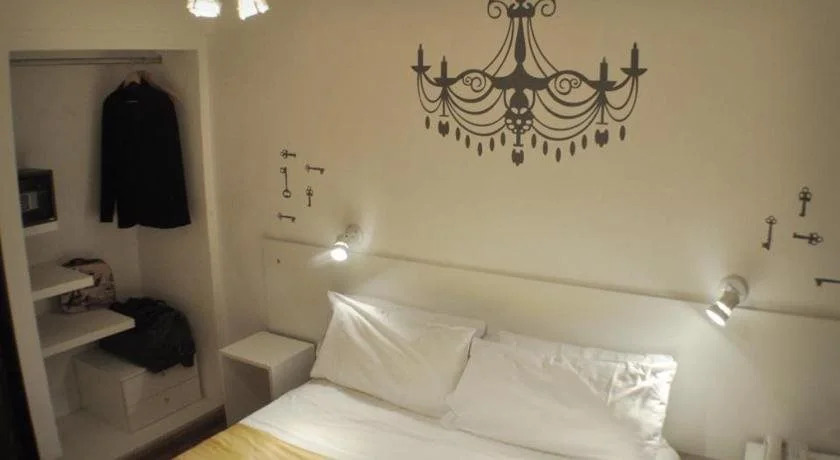 Vaness Hotel