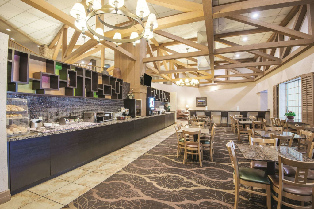 Mountain Valley Inn & Suites