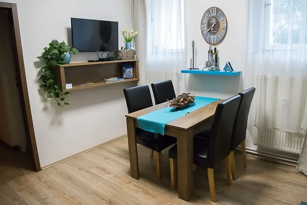 2 Bedroom Home near Prague Castle