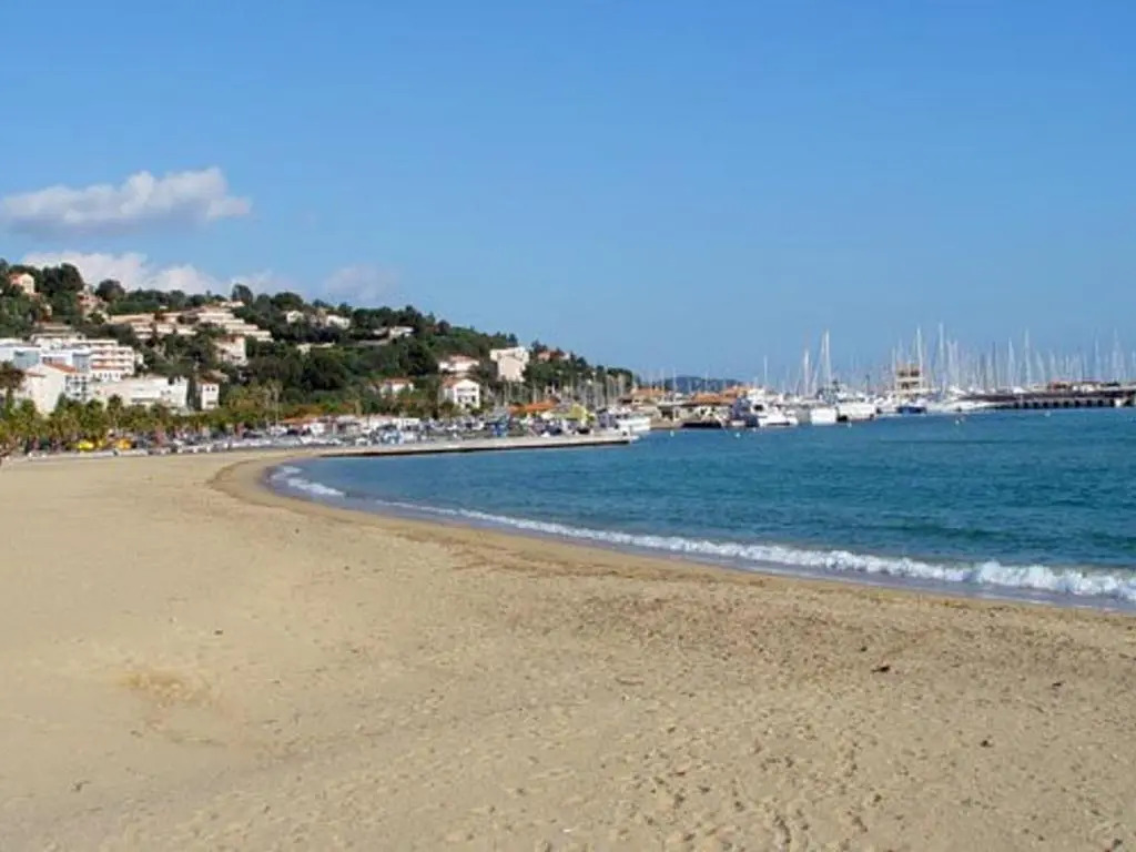 Appartement Le Lavandou, 2 pièces, 4 personnes - FR-1-251-399