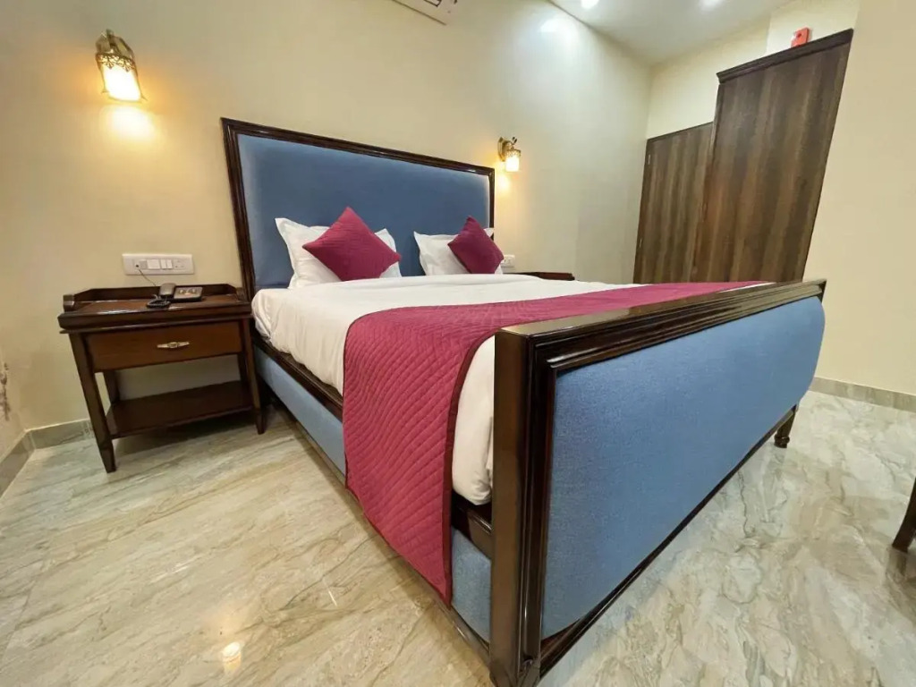 Hotel Kings Turban
