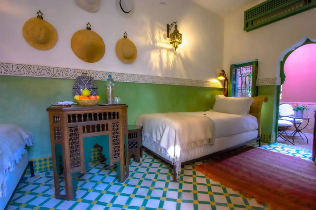 Riad Kaiss By Anika