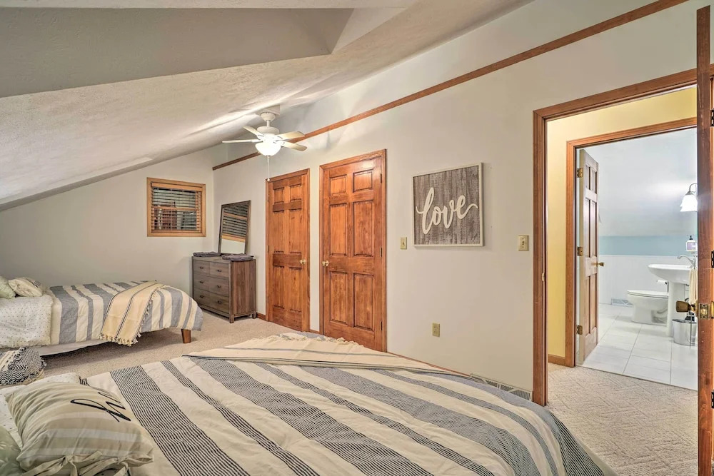 Spacious Oneida Retreat w/ Game Room
