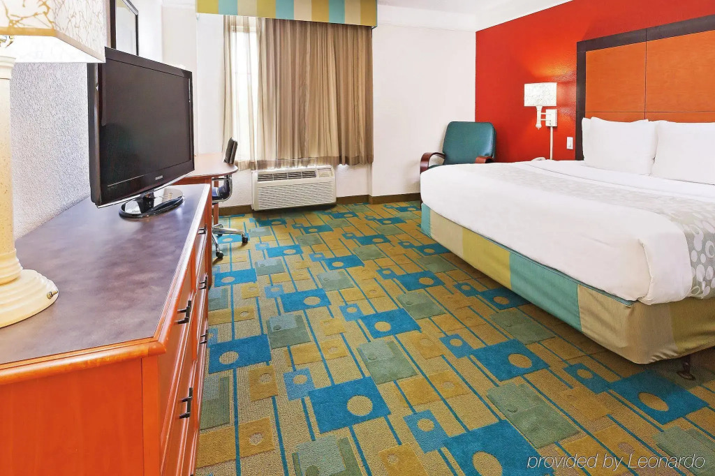 La Quinta Inn Suites Galleria