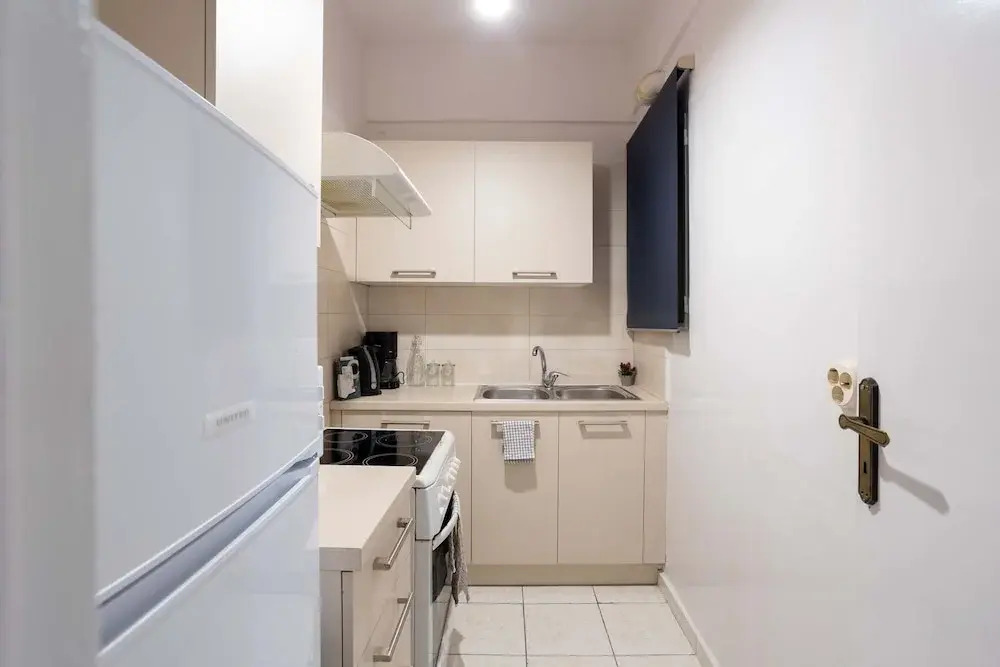 Central Athens Fully-equipped Getaway in Victoria