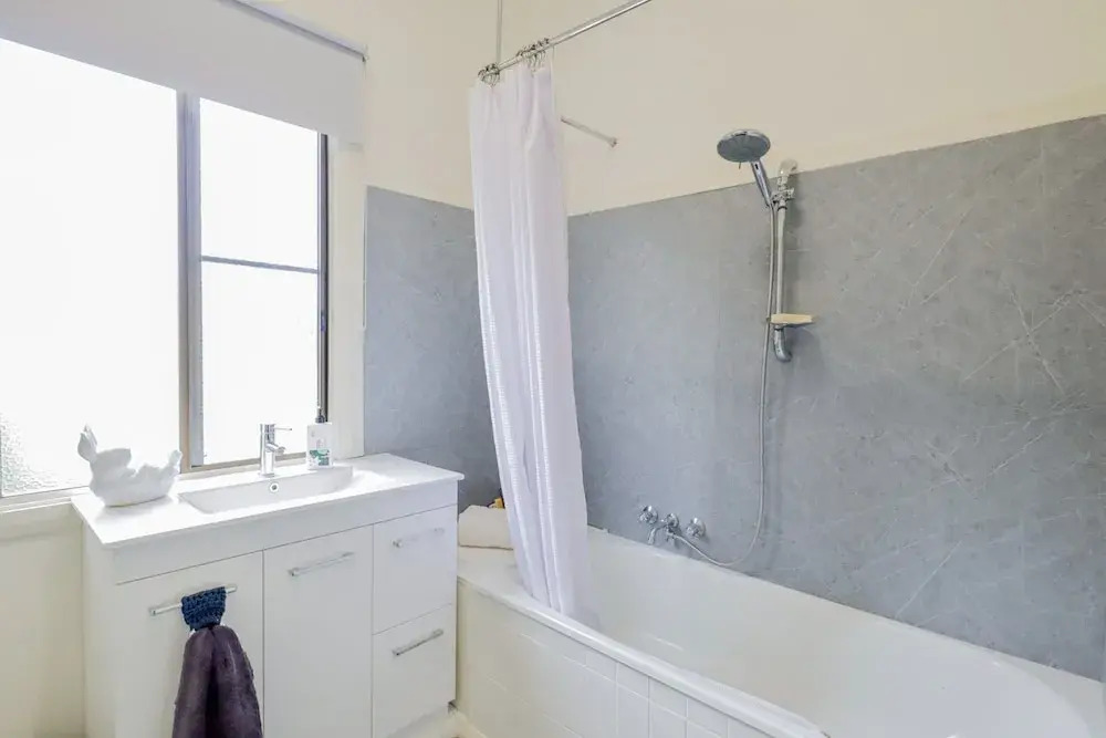 Cosy 3-bed Home With Fireplace & Outdoor BBQ