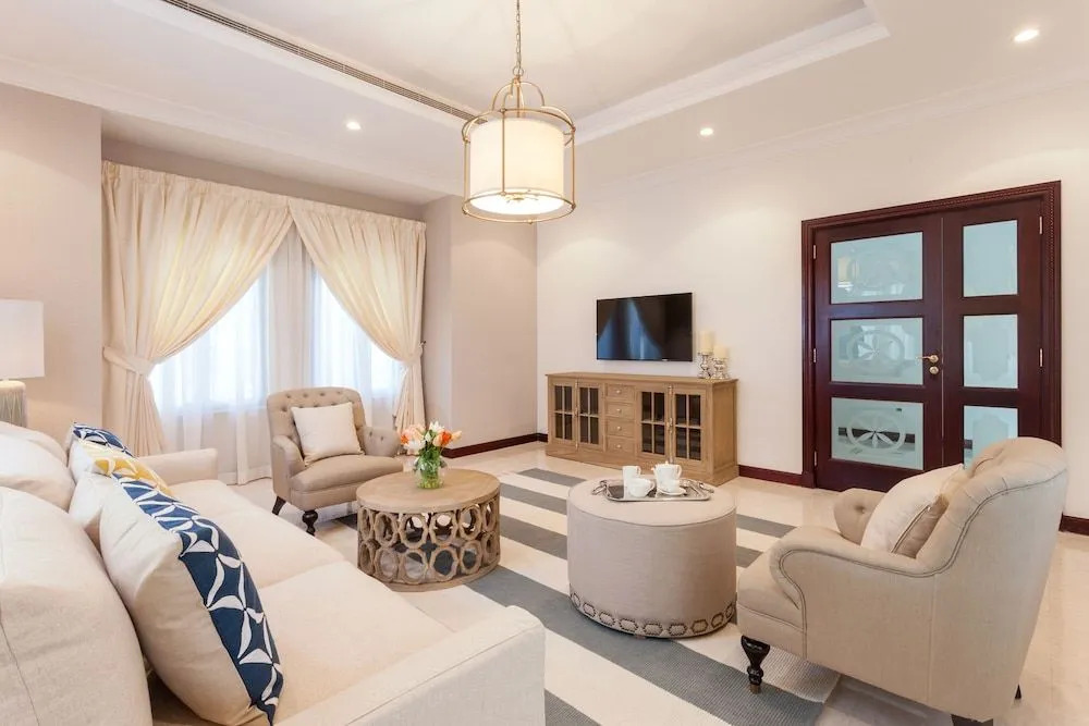 Nasma Luxury Stays - Frond M, Palm Jumeirah