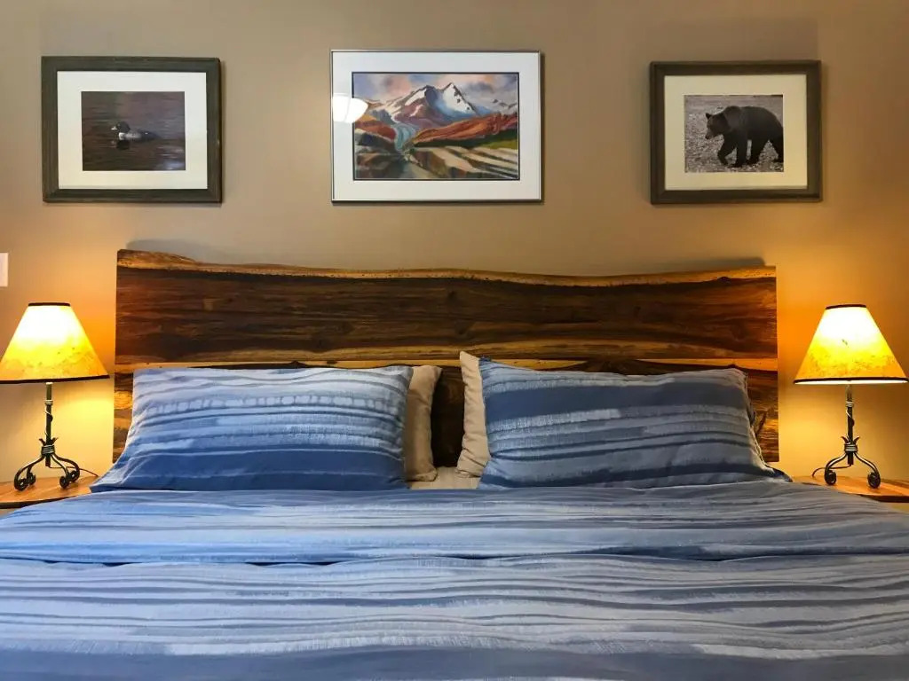 Canadian Rockies Inn