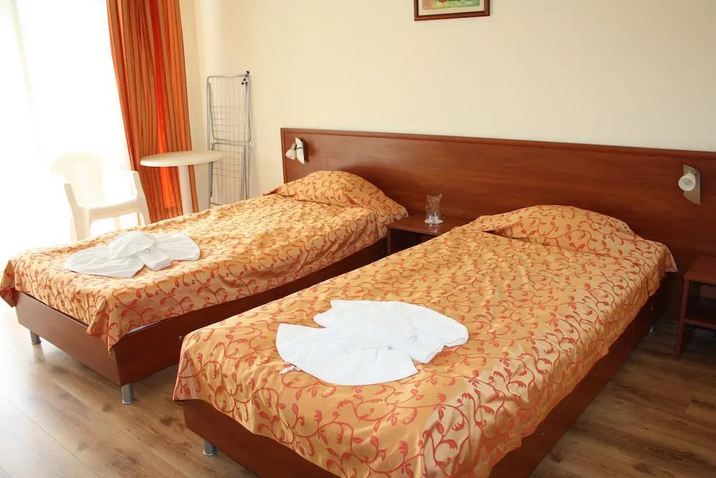 Iris Beach Hotel
