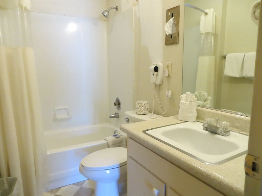 Surf City Inn & Suites