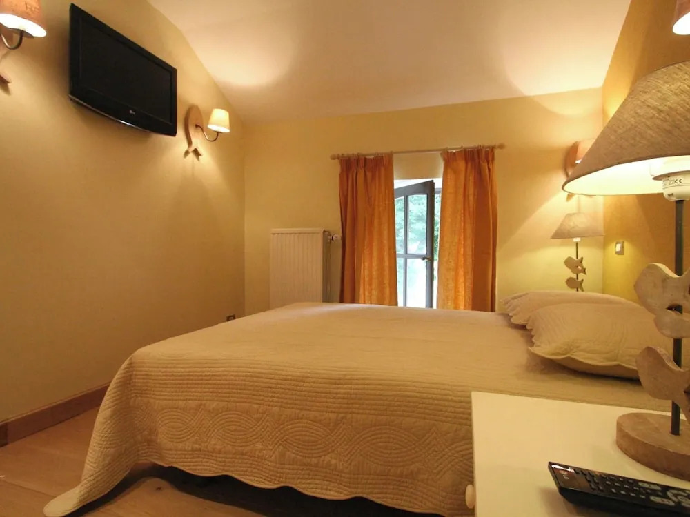 Spacious Place in Hamoir