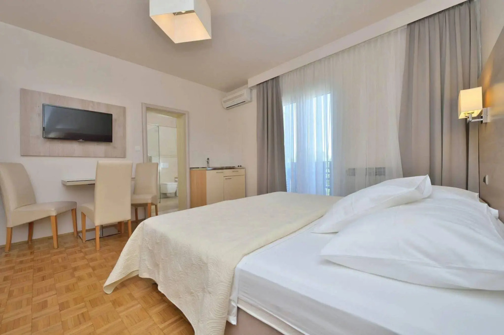 Rooms by the sea Sukosan, Zadar - 20112