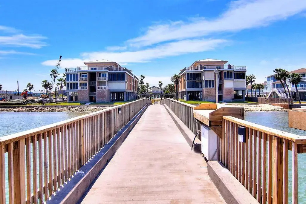 Channelview 108