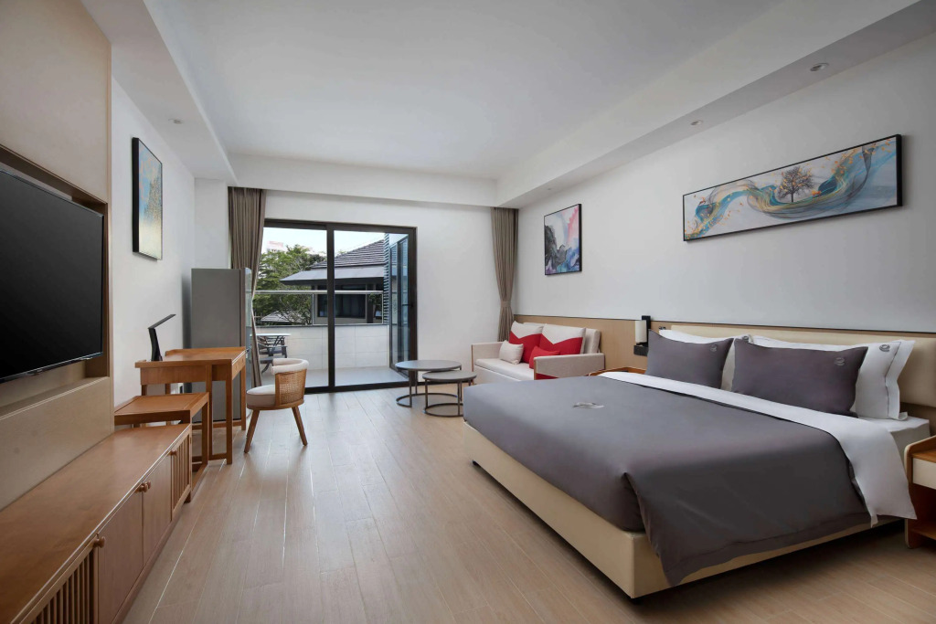 Ramada Encore by Wyndham Jiusuo Downtown