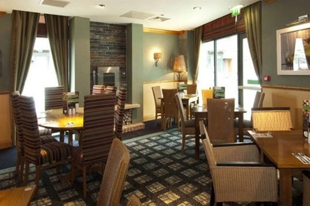 Premier Inn Yeovil Airfield