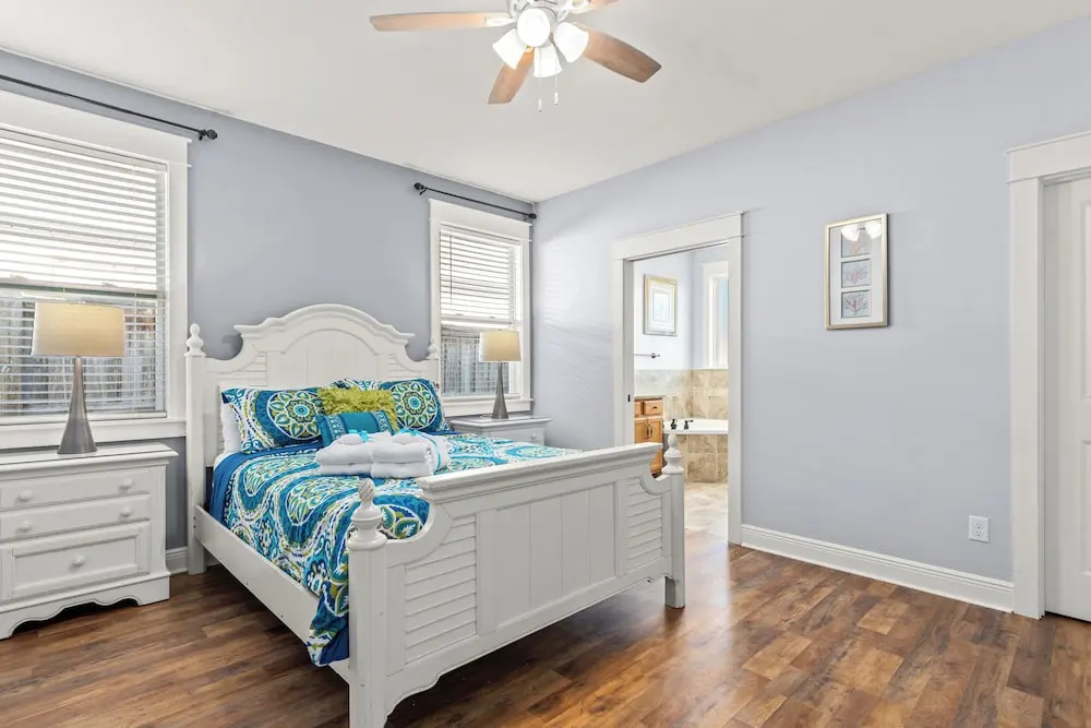 Sea Breeze - Dog Friendly 3BR 2BA Beach House, Beach Access