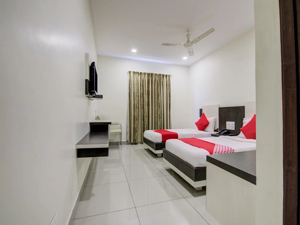Hotel G Square