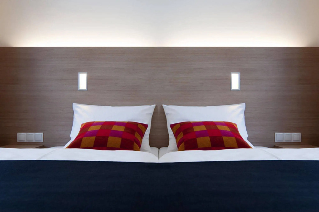 Hotel 38