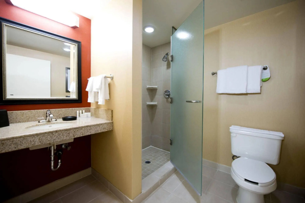 Courtyard by Marriott Mississauga-Airport Corporate Centre West